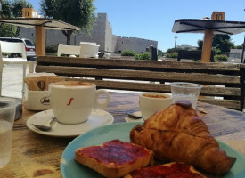 Caffè Con Vista food