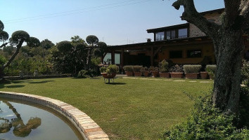 Agriturismo Le Tre Colonne inside