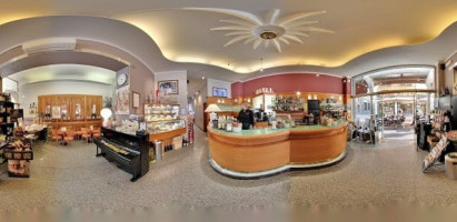 Venezia Caffe Letterario inside