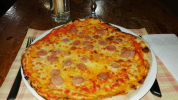 Birreria Pizzeria Pama food