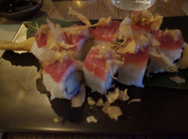 Barracuda Tropical Maki food