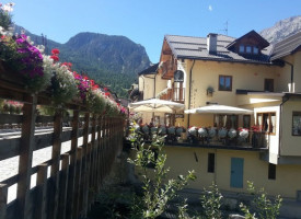 Albergo La Ginestra outside