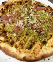 Al Pizzicotto food