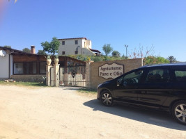 Agriturismo Pane E Olio outside