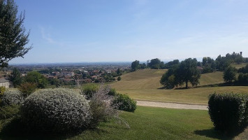 Cascina Lautier food