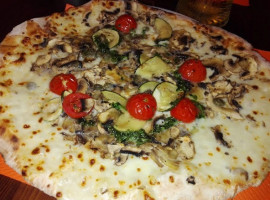 Da Vai Pizzeria Bisteccheria food