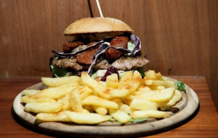 Birreria Hamburgeria Etimue Pub food