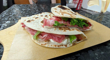 Ivp Amo La Piadina food