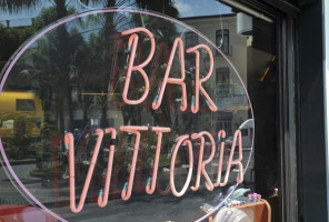 Vittoria outside