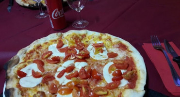 Pizzeria Da Lello food