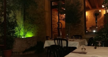 Cortile Halykos food