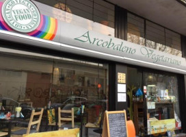 Arcobaleno Vegetariano inside