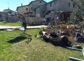 Agriturismo Antico Borgo De' Ferrari outside