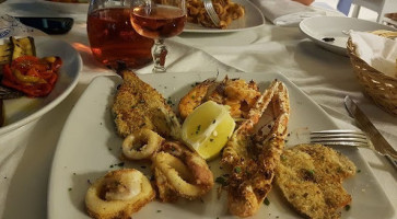 Cala Dei Normanni food