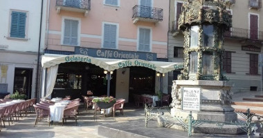 Caffe Orientale inside