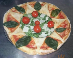 C'è Pizza Per Te food