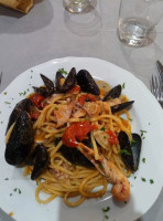 A Un Passo Dal Mare food