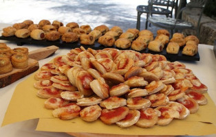 Al Lago Dei Cigni food