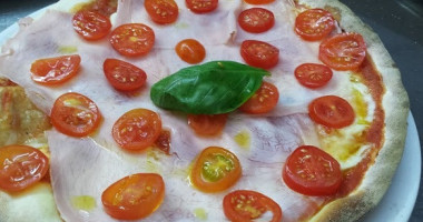 Accademia Della Pizza food