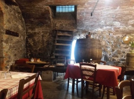 Antica Cantina E. Toti food