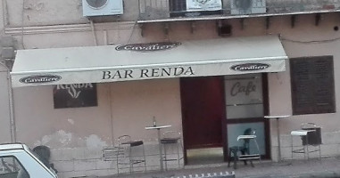 Renda outside