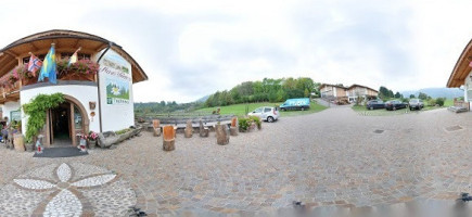 Agritur Maso Pertica outside