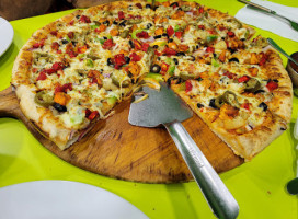 Jini Pizza food