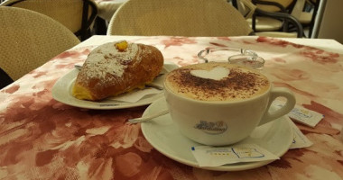 Caffe Bardolino food