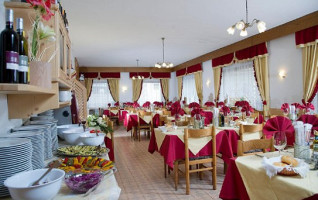 Albergo food