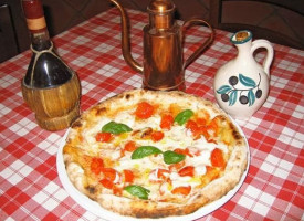 Antica Pizzeria Osteria Pepe food