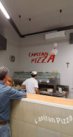 Capitan Pizza food