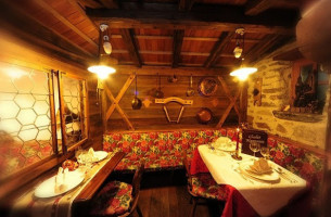 Chalet Alpenrose food