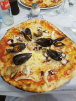 Azzurra Pizzeria food