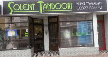 Solent Tandoori outside