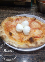 Basilico Pizzeria Braceria food