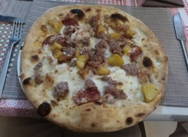 Da Alessandro Pizzeria food