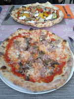 Da Alessandro Pizzeria food