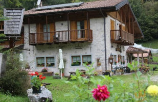 Agritur Al Marter outside