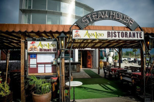Avalon Steak House Griglieria Pizzeria inside
