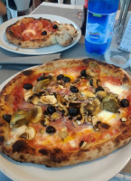 Al Trenta Pizzeria food