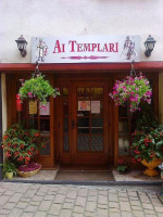 Ai Templari outside