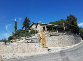 Agriturismo Beneverchio outside