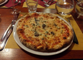 Pizzeria La Piccarda food