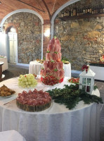 Villa Vezzani food