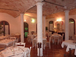 Locanda La Dama Delle Saline inside