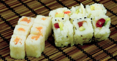 Gado Sushi food