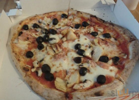 Crescentpizza food