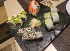 Sushi E Noodles Prati food