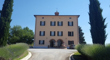 Fattoria Del Cerro outside