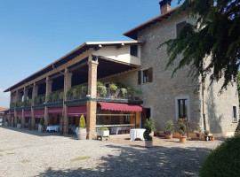 Agriturismo Cascina Carretto outside